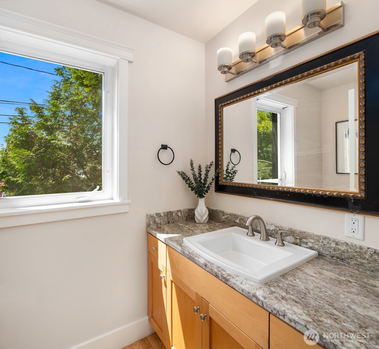 4600 Green Lake Way North Seattle, WA 98103 - Photo 24 of 33
