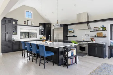 $5,349,000 | 4 Post Lane, Quogue, NY 11959