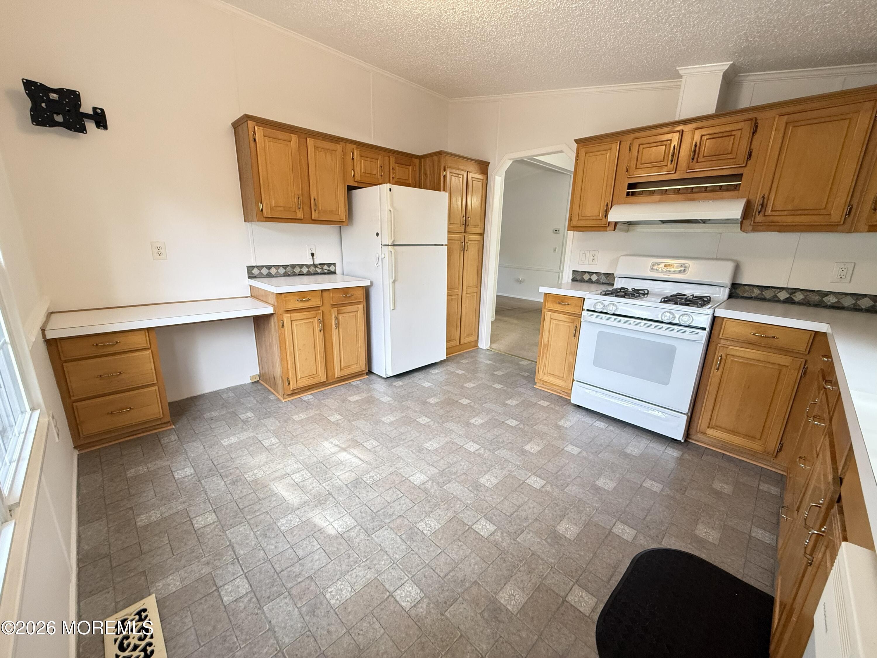 38 Village Road Morganville, NJ 07751 - Photo 10 of 26 38 village-31 - Copy