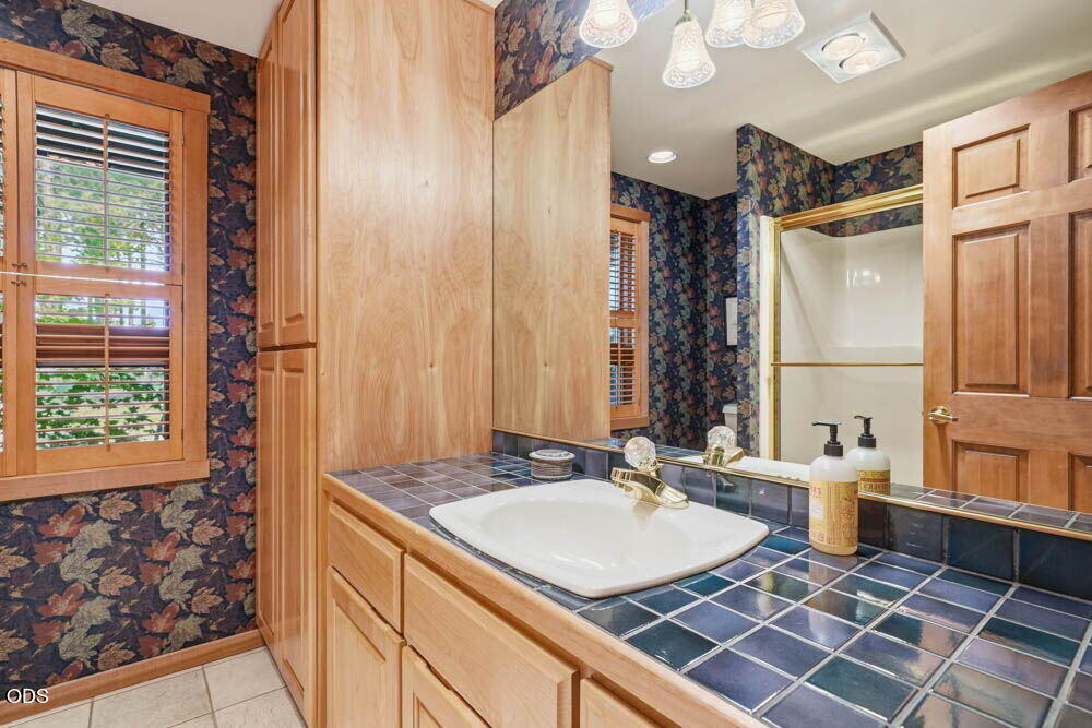 71190 Fiddle Neck Lane, Unit GH 14 Black Butte Ranch, OR 97759 - Photo 32 of 84