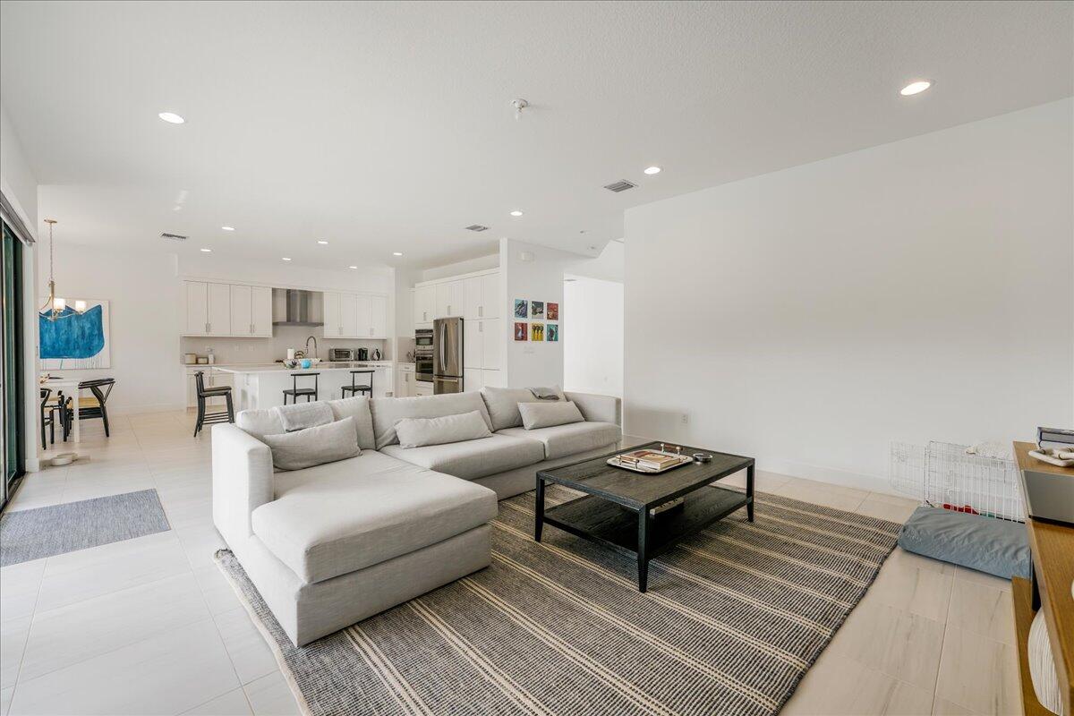 17496 Sparkling River Road Boca Raton, FL 33496 - Photo 2 of 40 IMG_0855