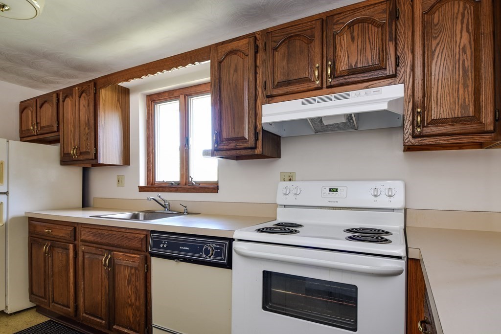 23 Copeland Road Framingham, MA 01701 - Photo 16 of 29 Gallery Image 16