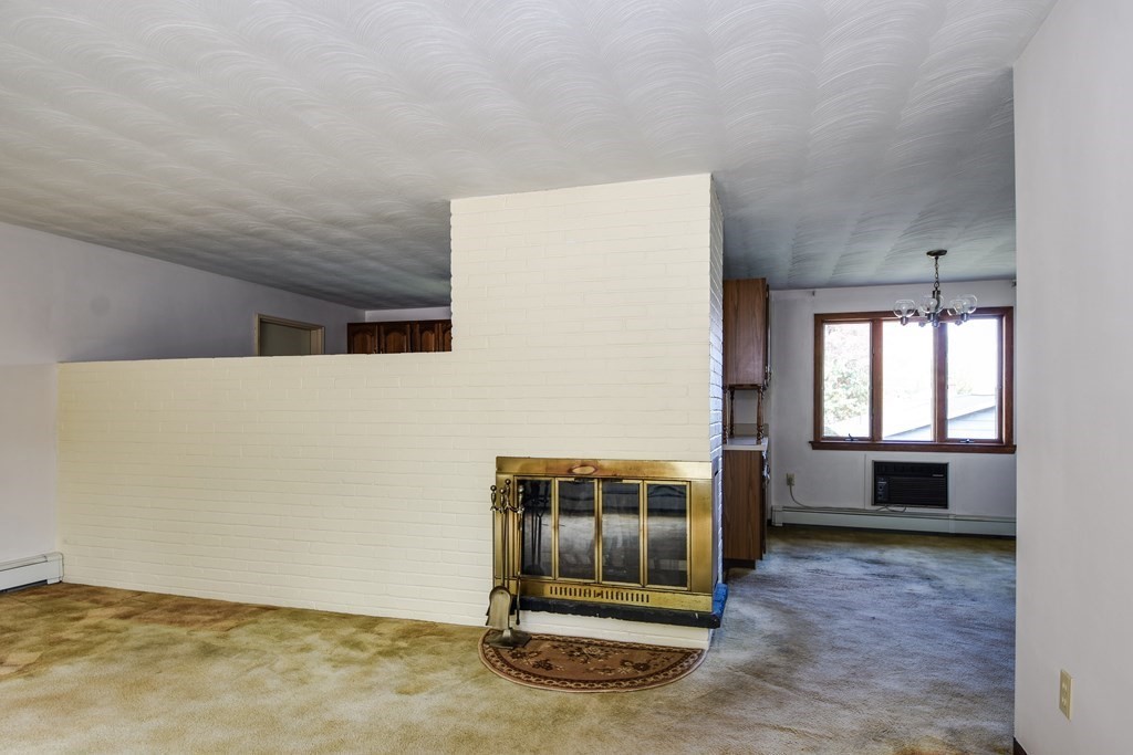 23 Copeland Road Framingham, MA 01701 - Photo 7 of 29 Gallery Image 7