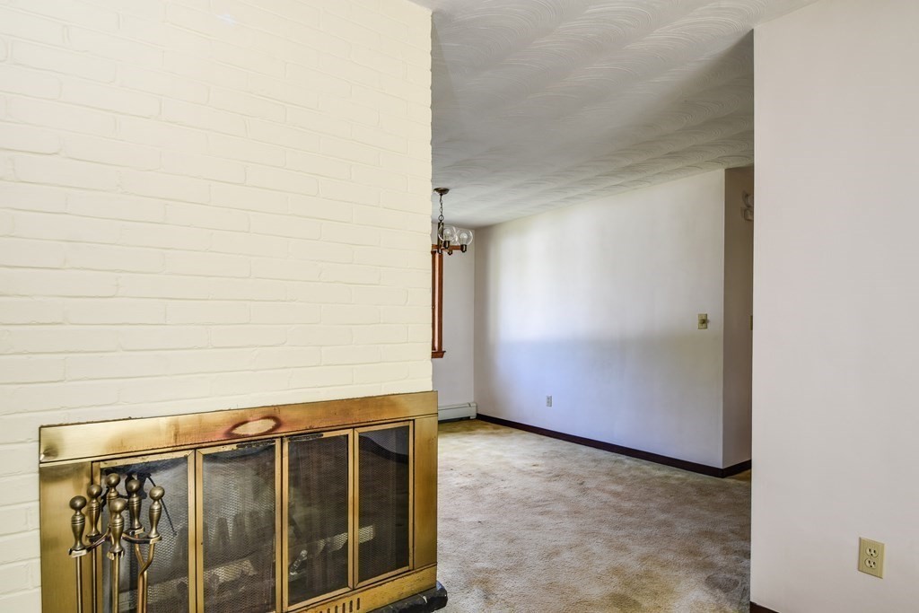 23 Copeland Road Framingham, MA 01701 - Photo 9 of 29 Gallery Image 9