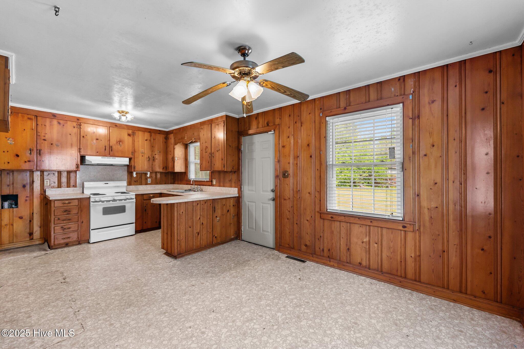 206 Pierce Road Kinston, NC 28501 - Photo 16 of 50 Dining