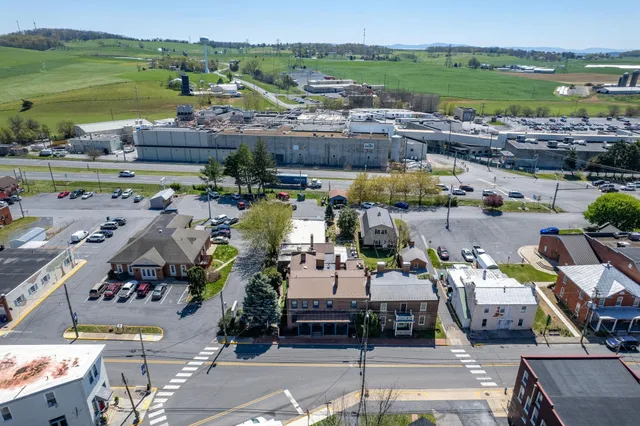 $675,000 | 222 Main Street, Dayton, VA 22821