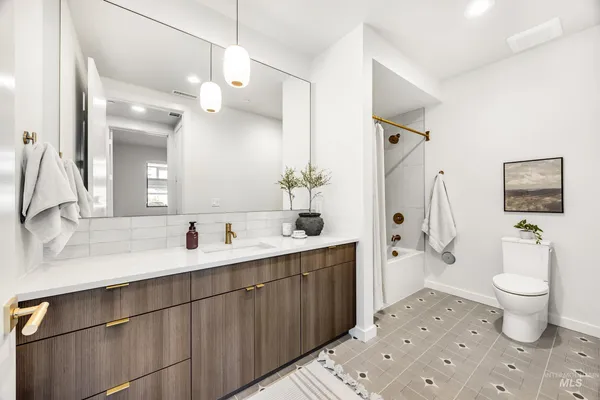 $484,900 | 4340 East Haystack Street, Unit 104, Boise, ID 83716