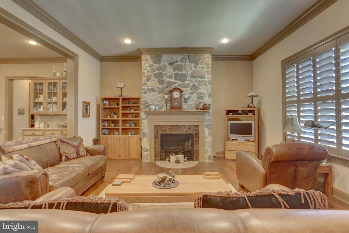 356 Addison Place Lancaster, PA 17601 - Photo 4 of 29 Gallery Image 4