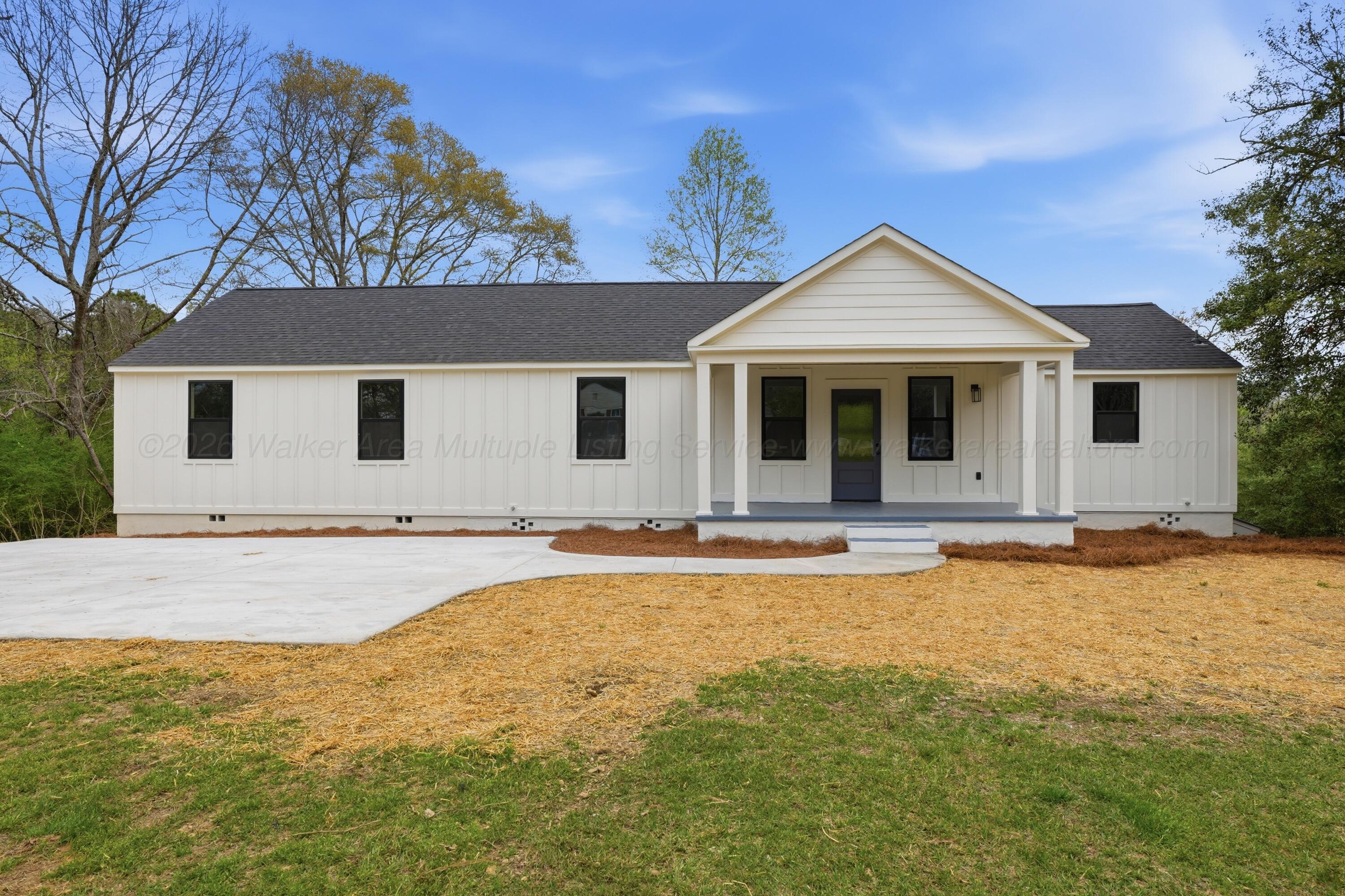 600 East Ridgewood Road Jasper, AL 35504 - Photo 1 of 25 RW_001