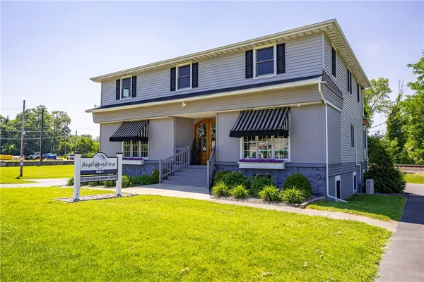 $549,900 | 581 Whitney Road West, Perinton, NY 14450