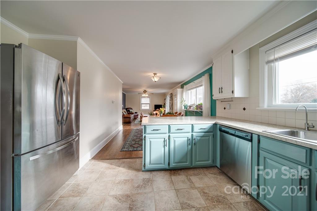 19 Rosedale Avenue Southwest Concord, NC 28027 - Photo 15 of 36 Gallery Image 15
