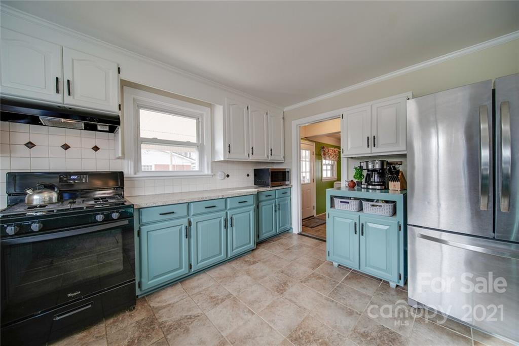 19 Rosedale Avenue Southwest Concord, NC 28027 - Photo 10 of 36 Gallery Image 10
