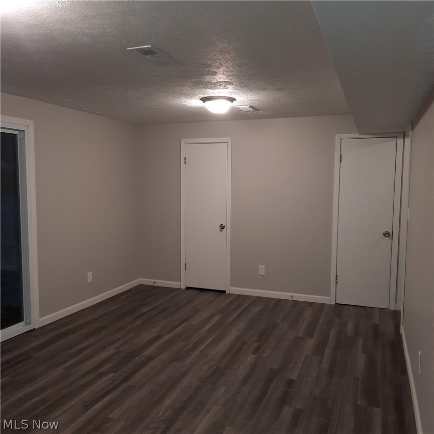 2961 Hampton Road Cleveland, OH 44120 - Photo 6 of 24