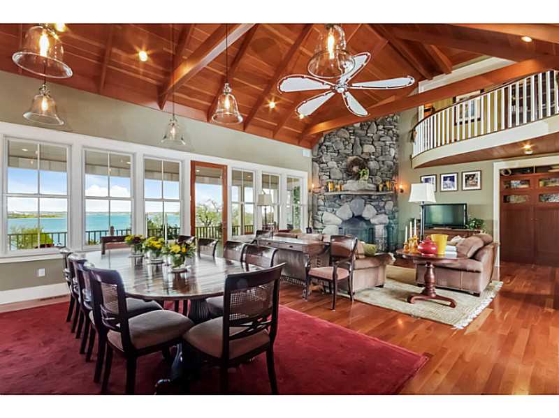 320 East Shore Road Jamestown, RI 02835 - Photo 13 of 25 Living Room.