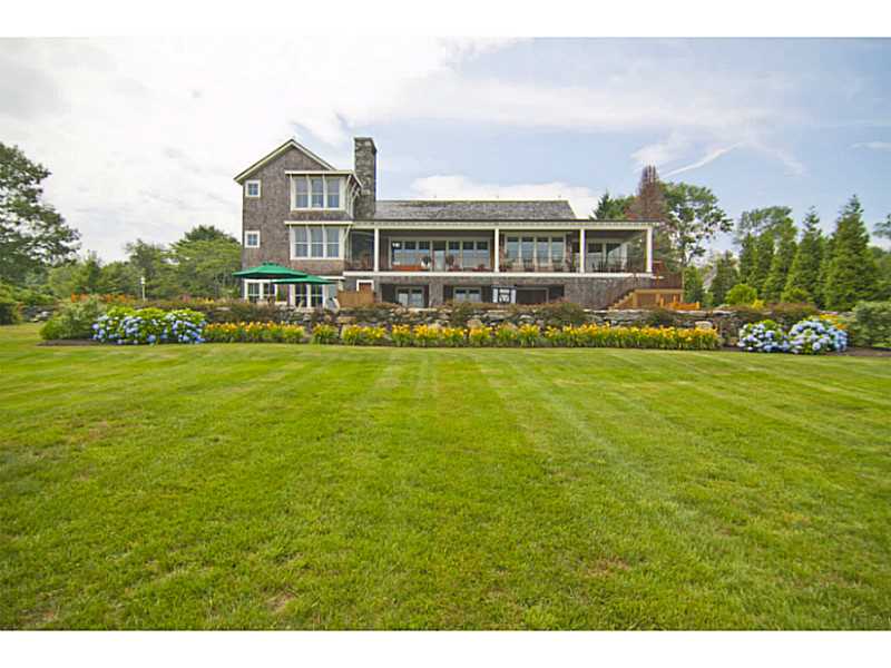 320 East Shore Road Jamestown, RI 02835 - Photo 4 of 25 Exterior Back.