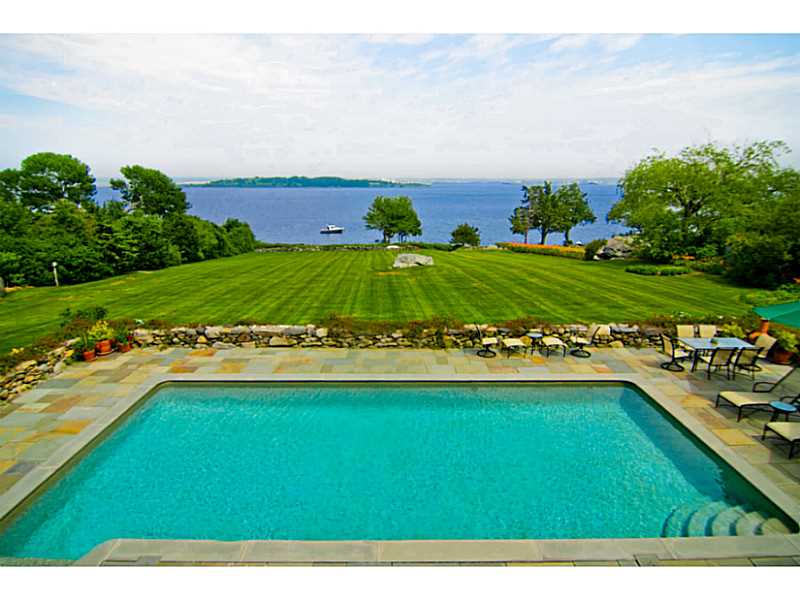 320 East Shore Road Jamestown, RI 02835 - Photo 6 of 25 Exterior Front.