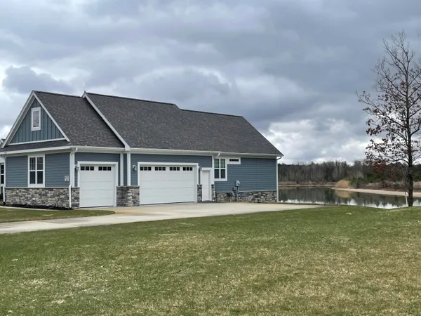$615,000 | 11415 Killarney Drive, Stanwood, MI 49346