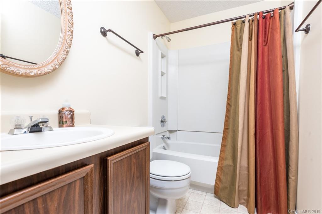 8250 Knights Bridge Road Charlotte, NC 28210 - Photo 15 of 20 Gallery Image 15