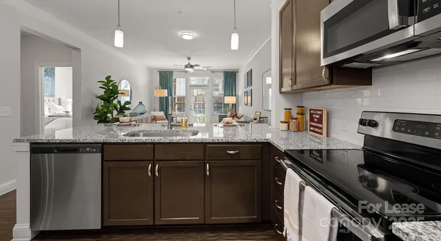 $1,794 | 10624 Parrish Street, Unit B6, Matthews, NC 28105