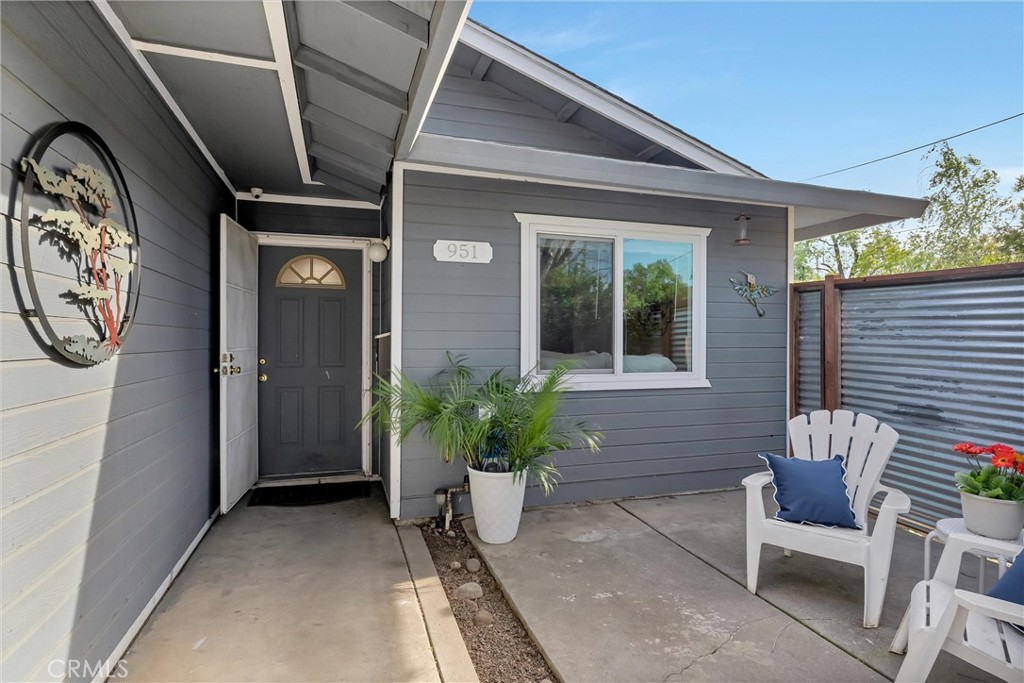 951 Cleveland Avenue Chico, CA 95928 - Photo 2 of 30