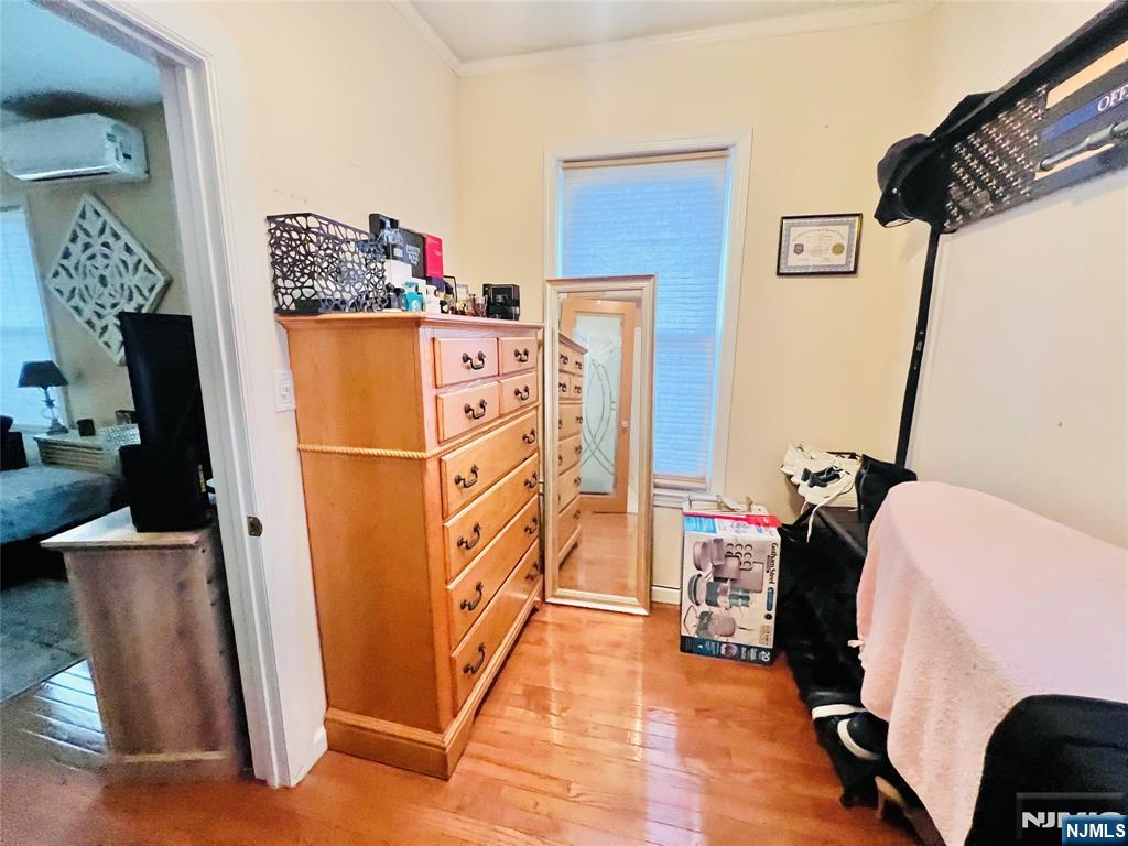 155 Ford Street Wayne, NJ 07470 - Photo 7 of 14 a utility room with dryer and washer