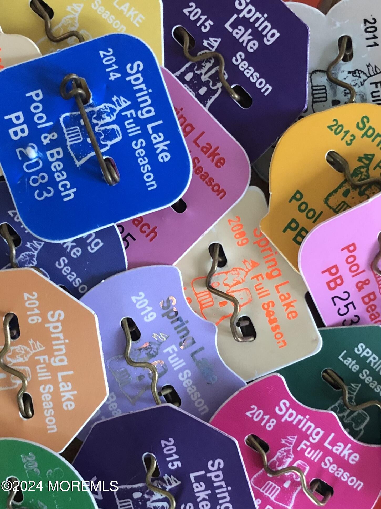 2122 Edgewood Place Spring Lake, NJ 07762 - Photo 23 of 23 a picture of a book and a bed