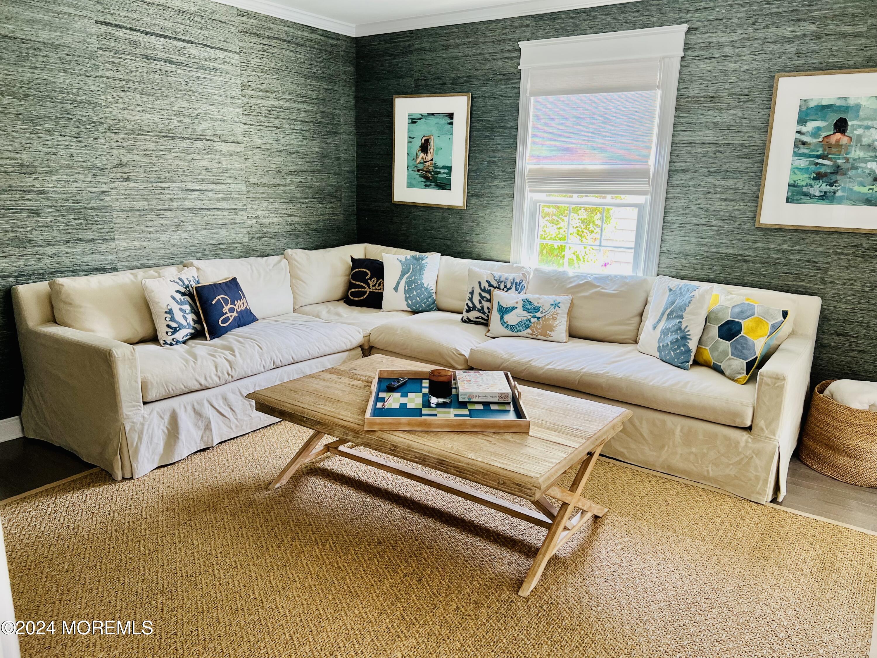 2122 Edgewood Place Spring Lake, NJ 07762 - Photo 7 of 23 a living room with furniture and a potted plant