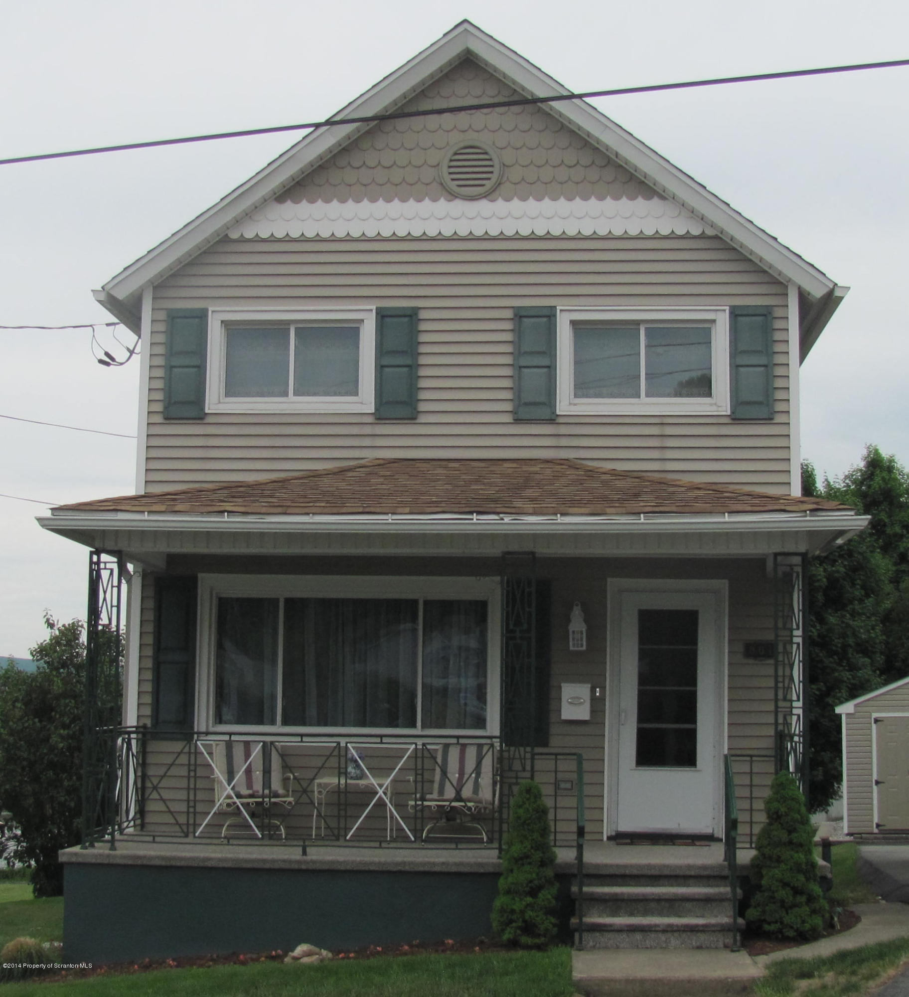 901 Scott Road Dickson City, PA 18519 - Photo 1 of 24 a front view of a house