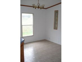 995 St Tide Hollow Road Newport, TN 37821 - Photo 4 of 10 Dining area