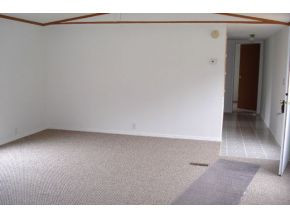 995 St Tide Hollow Road Newport, TN 37821 - Photo 8 of 10 Living room