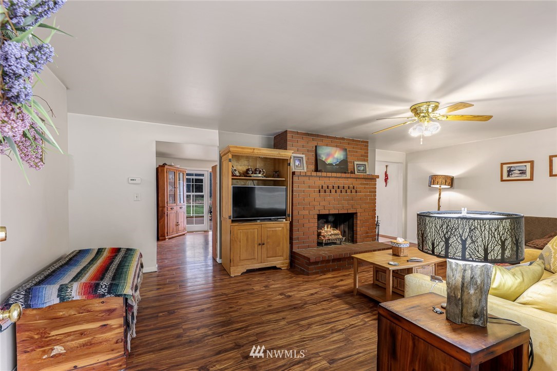 22941 Bulson Road Mount Vernon, WA 98274 - Photo 4 of 39 Gallery Image 4