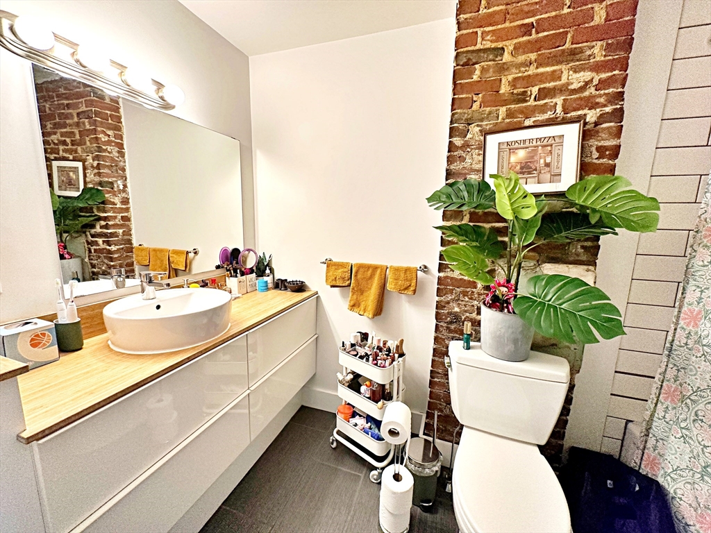 264 Sumner Street, Unit 3 Boston, MA 02128 - Photo 7 of 13