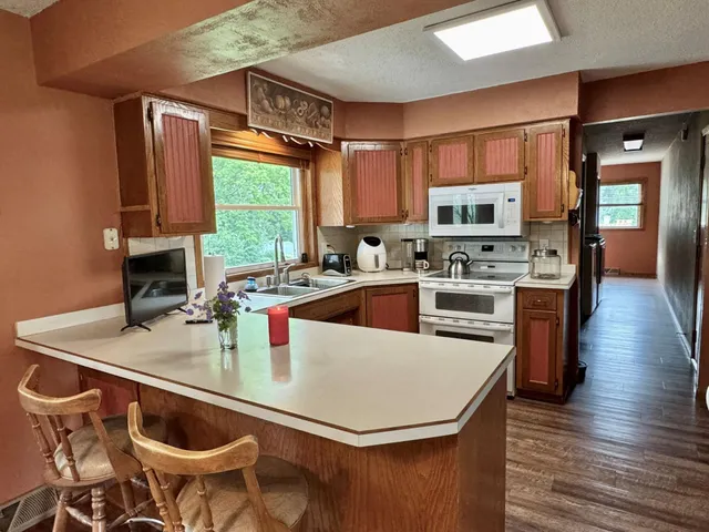 $475,000 | 1001 1st Avenue Northwest, Pelican Rapids, MN 56572