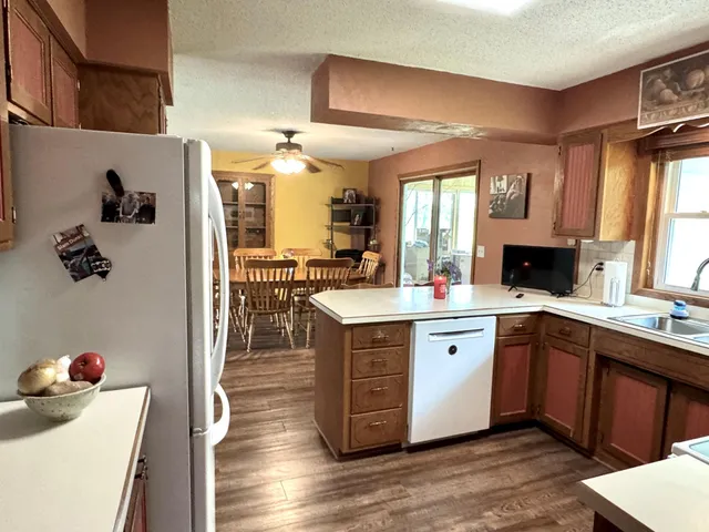 $475,000 | 1001 1st Avenue Northwest, Pelican Rapids, MN 56572