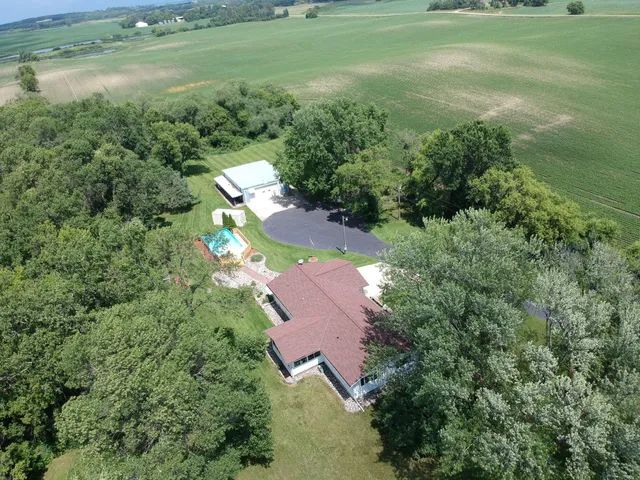 $475,000 | 1001 1st Avenue Northwest, Pelican Rapids, MN 56572