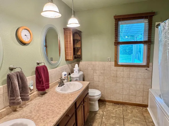 $475,000 | 1001 1st Avenue Northwest, Pelican Rapids, MN 56572