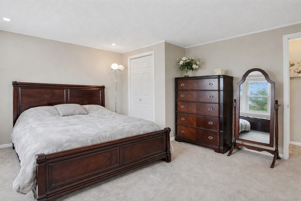 270 Sunderland Road, Unit 2 Worcester, MA 01604 - Photo 11 of 25