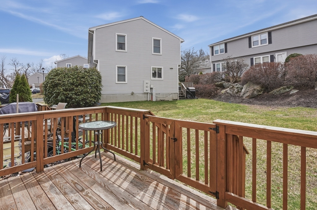 270 Sunderland Road, Unit 2 Worcester, MA 01604 - Photo 19 of 25