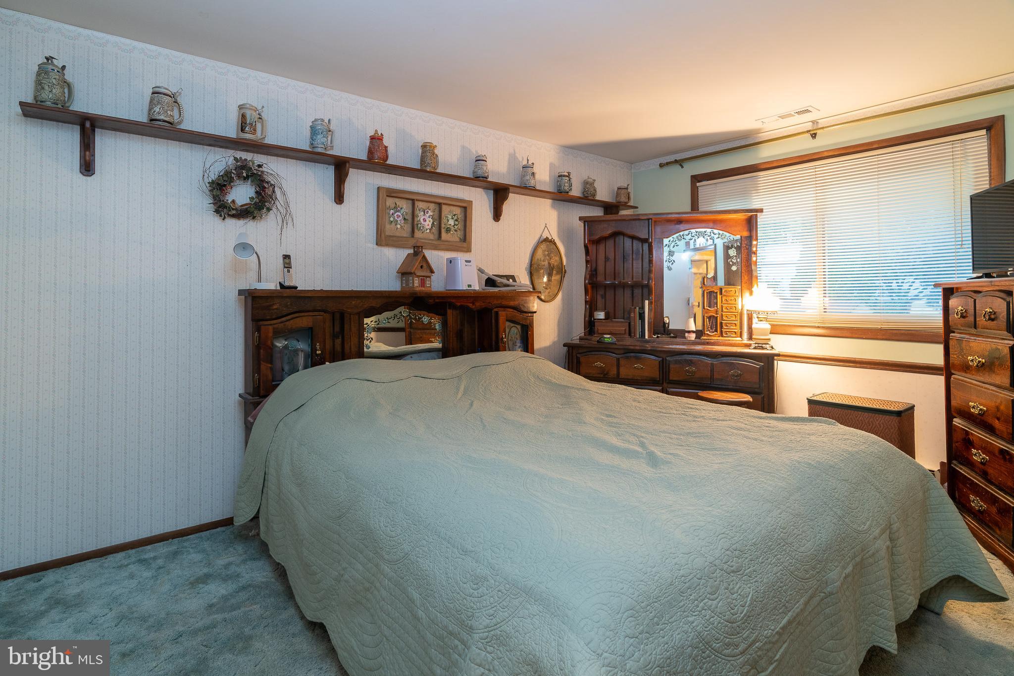 141 Pulte Road Lancaster, PA 17601 - Photo 13 of 35 Upper Level Bedroom 1