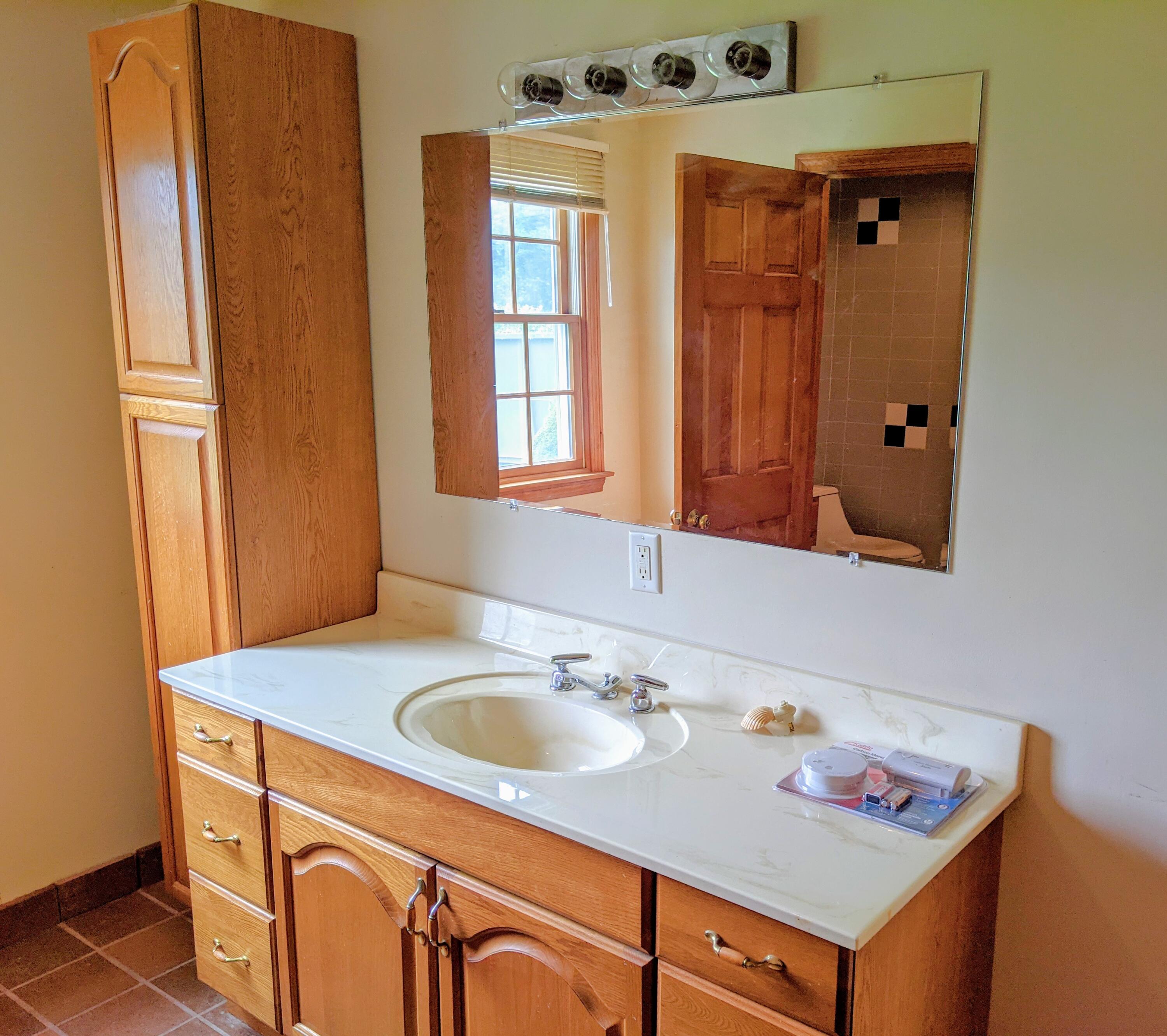 11 Knoll Top Road Sandwich, MA 02644 - Photo 5 of 12 master bath