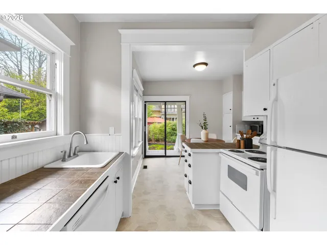 $480,000 | 3127 Northeast 60th Avenue, Portland, OR 97213