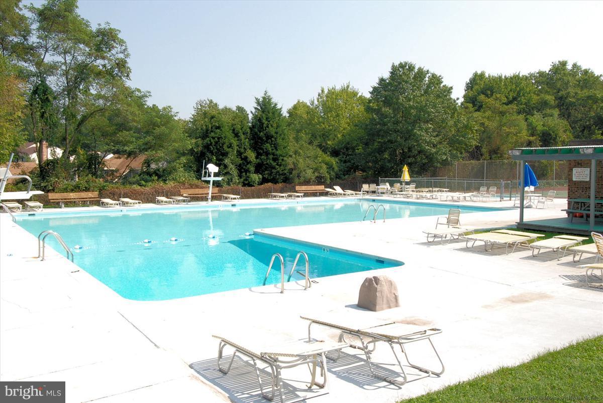 142 Georgetown Road, Unit 10 Annapolis, MD 21403 - Photo 19 of 23 Pool