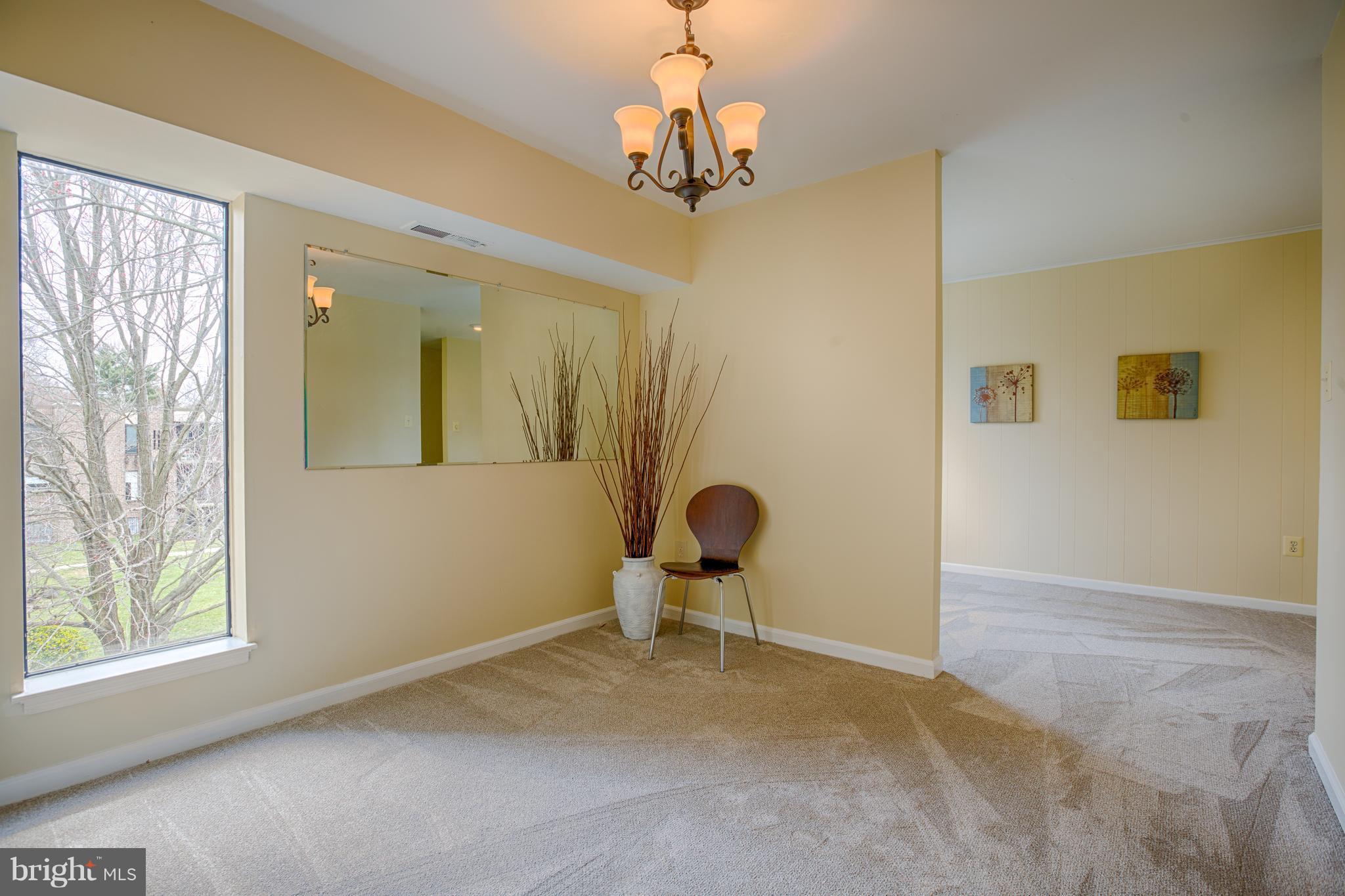 142 Georgetown Road, Unit 10 Annapolis, MD 21403 - Photo 5 of 23 Large area for dining or more living space