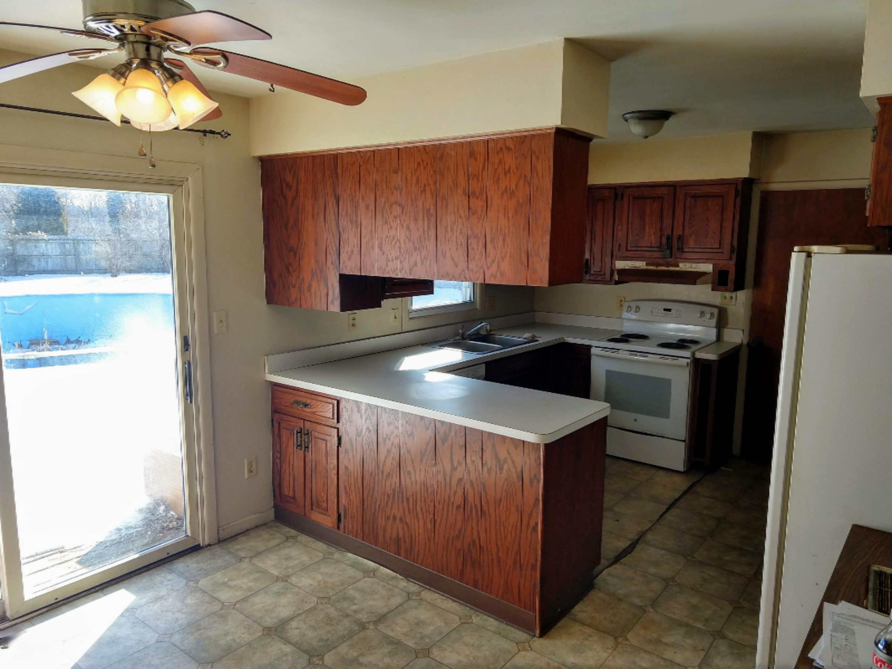 625 Charleston Road Lansing, MI 48917 - Photo 7 of 20 IMG_20200220_104444896_HDR