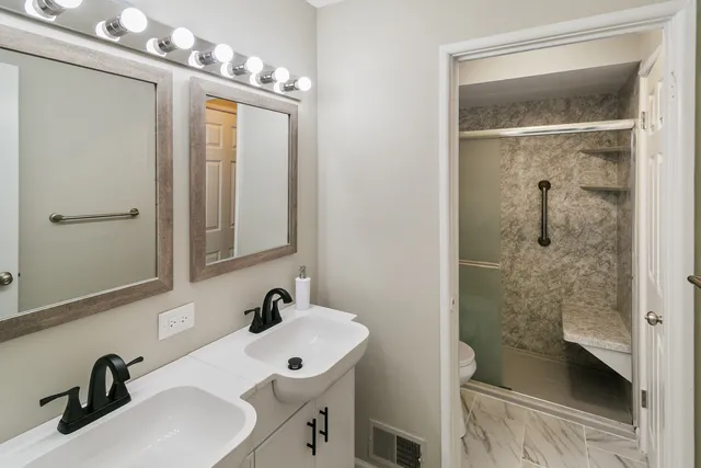 $264,700 | 1061 Amherst Lane, University Park, IL 60484