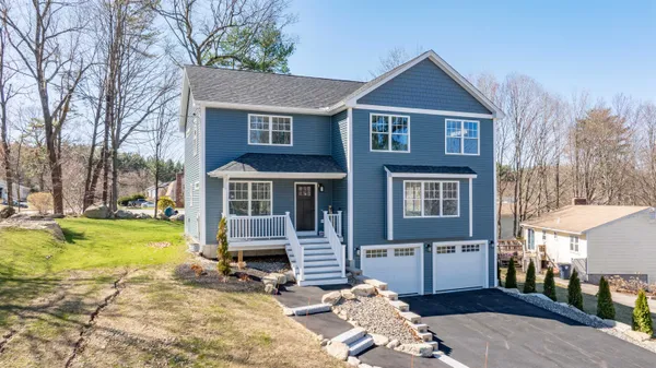 $869,900 | 9 Michelle Drive, Nashua, NH 03062