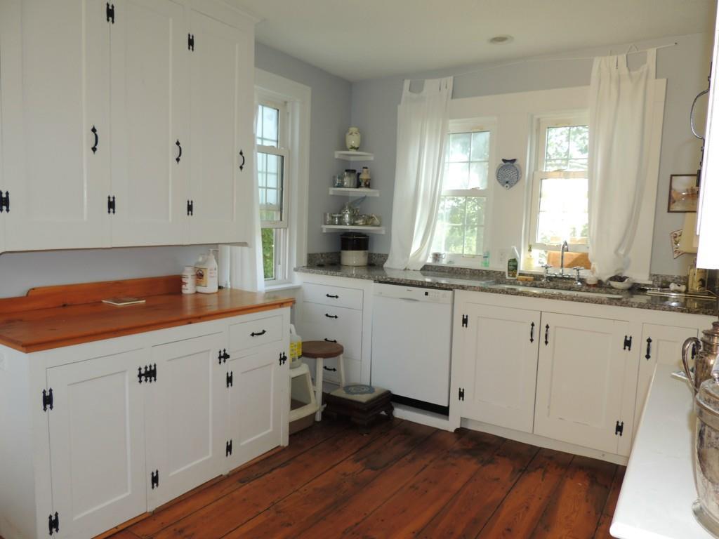 184 Simpson Road Saco, ME 04072 - Photo 4 of 35 Photo
