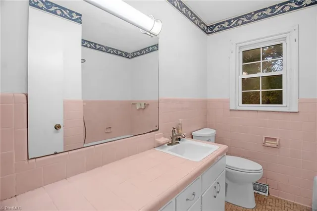 $245,000 | 324 Elam Avenue, Ramseur, NC 27316