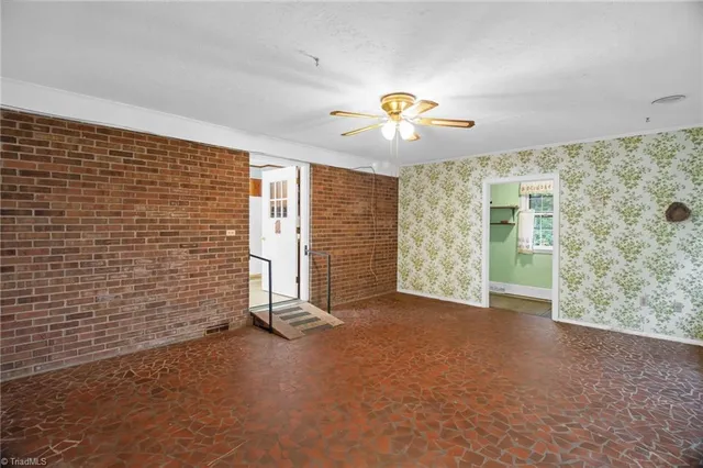 $245,000 | 324 Elam Avenue, Ramseur, NC 27316