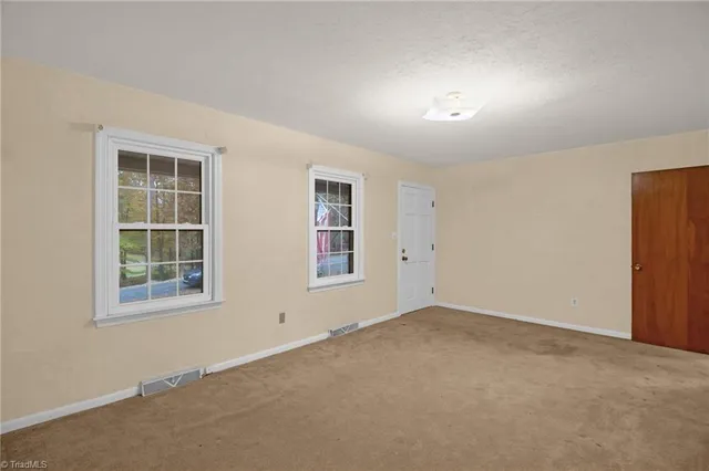 $245,000 | 324 Elam Avenue, Ramseur, NC 27316